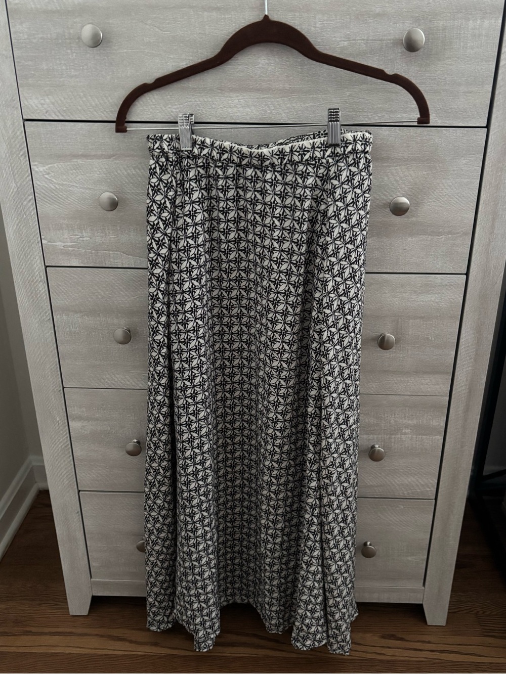 Max Studio Geometric Lattice Knit Maxi Skirt with Pockets XS